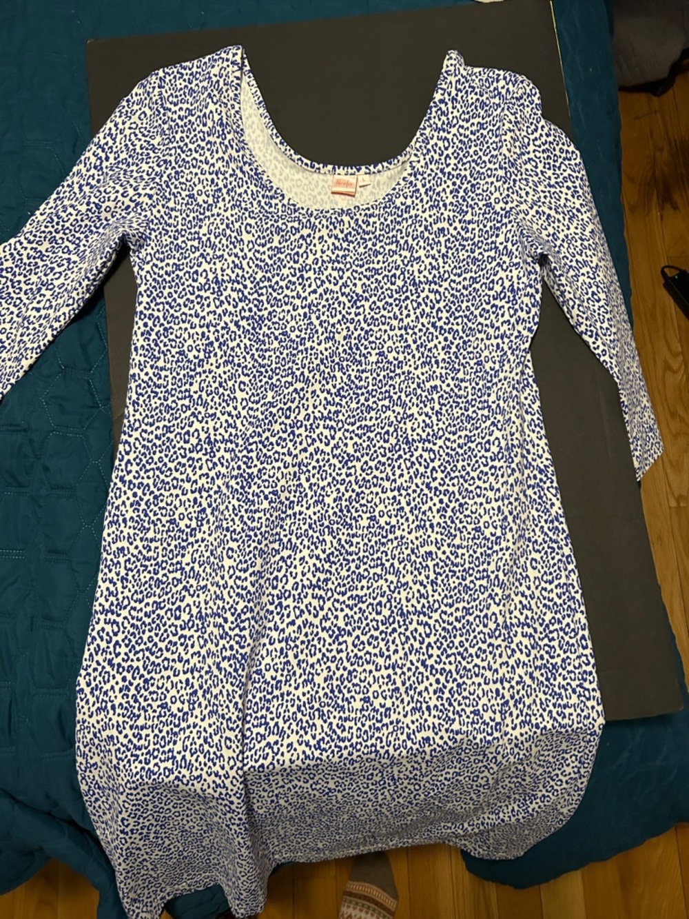 Persifor Blue & White Leopard Print 3/4 Long Sleeve Dress Size Large. NWOT